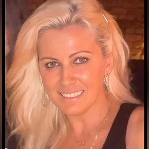 Meet your Posher, Liz